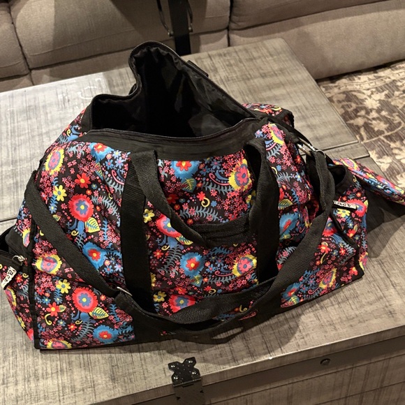 Lesportsac Multicolor Floral Travel Bag - Picture 6 of 6